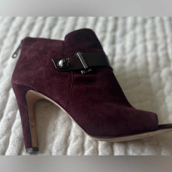 Fun and trendy shoe boot. Worn a few times only. - Picture 5 of 6